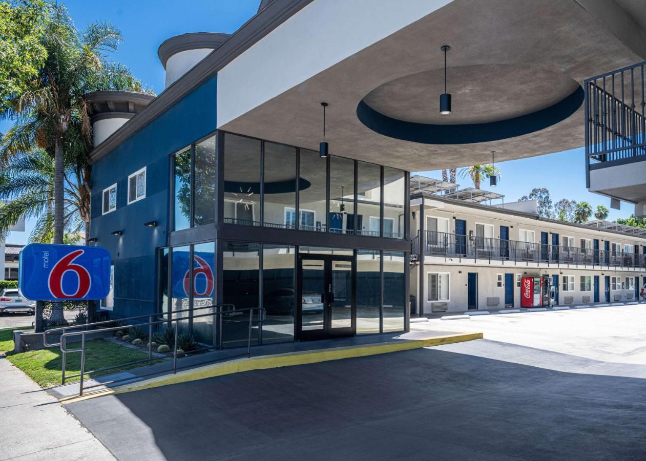 Motel 6-Anaheim, Ca - Convention Center Екстер'єр фото