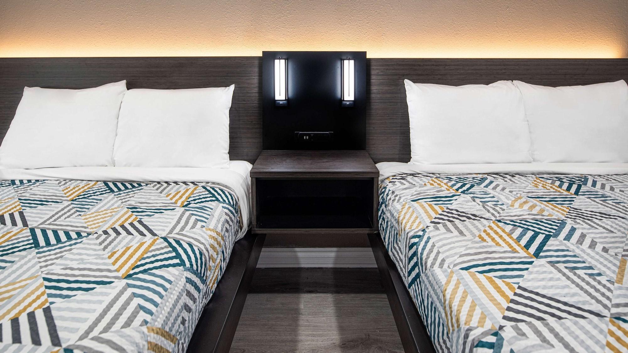 Motel 6-Anaheim, Ca - Convention Center Екстер'єр фото