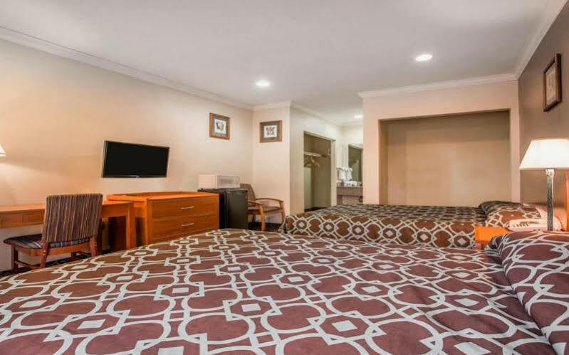 Motel 6-Anaheim, Ca - Convention Center Екстер'єр фото